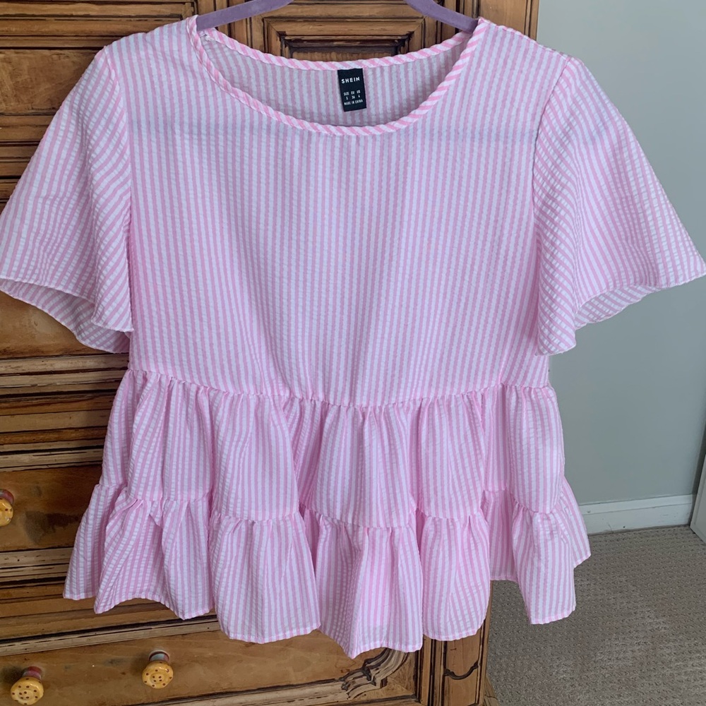 Pink pin striped preppy blouse. Size small